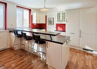 Predam starsiu IKEA kuchynu