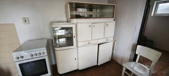 Zachovalý KREDENEC - darujem za odvoz