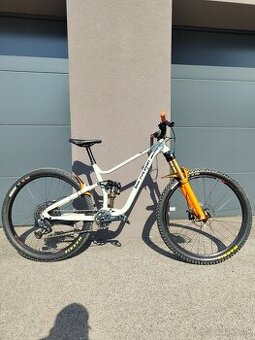 Lee Cougan Fox kashima/Sram AXS