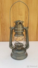 Petrolejová lampa - lampáš - 1