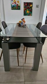 Kuch.stôl a obyvačkový stolík - 1