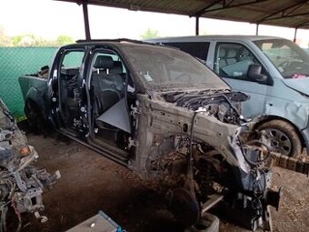 Nissan pathfinder a navara