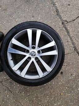 5x112 225/45 R17