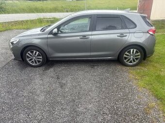 Predám hyundai i30 1.4b Family