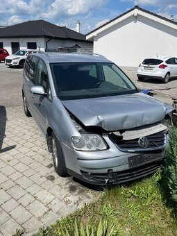 Predam VW Touran,rv. 2005, 2,0 TDI - burane na predok