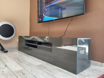Tv stolík tv komoda luxusný design