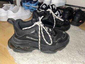 Balenciaga Triple S - 1
