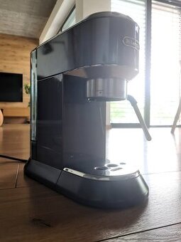 kavovar DELONGHI ARTE