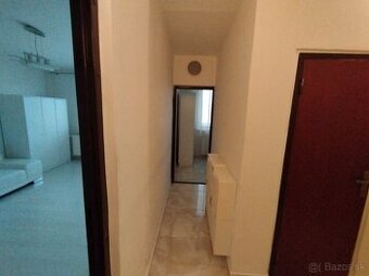 Predávam 1 izbový byt vo Vrbovom