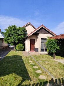 Rodinný dom 7 izbový - 1