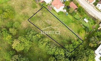 Exkluzívne na predaj slnecný pozemok 758 m2, Snežnica - cent