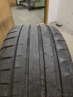 Michelin PilotSport 4