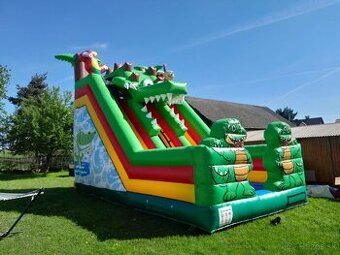 Skakaci Hrad Krokodíl