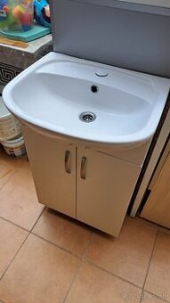 Umývadlo so skrinkou