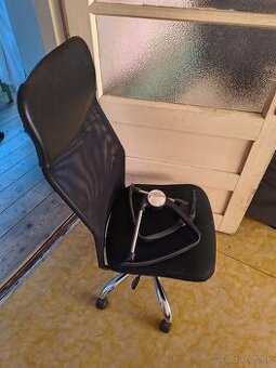 Kancelarska stolicka