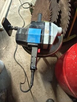 Predám vŕtačku pomalobežnú