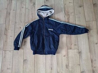 obojstranná bunda adidas velkost sedí na 134/140