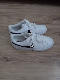 Nike botasky