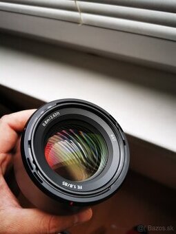 Sony FE 85mm f1. 8