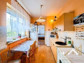 Na predaj 3 izbový byt s balkónom v obci Drienovo