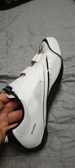Shimano -cestne tretri
