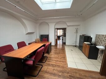 Kancelárske a obchodné priestory v centre Prešova na Hlavnej