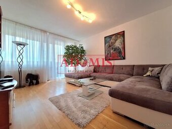 predáme veľký 4izb. byt 94m2, Húskova ulica, KVP