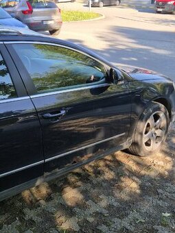 Kúpim pravé predne dvere VW passat B5