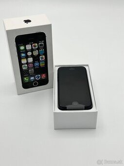 Apple iPhone 5 Black 16GB v Apple Fólii