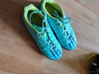 Detské turfy Adidas č. 35