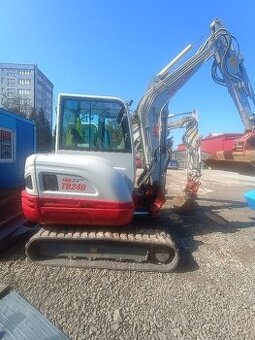 Takeuchi – TB 240 / T8555
