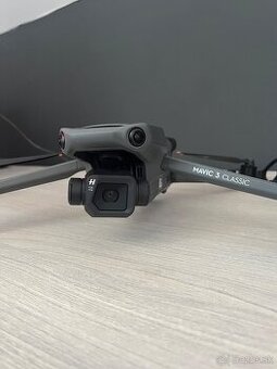 Dron DJI mavic 3 Classic