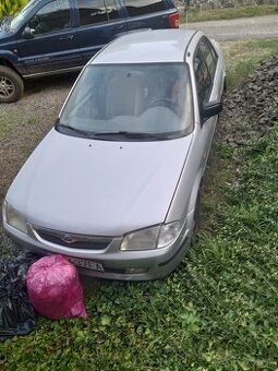 Rozpredám auto Mazda 323BJ