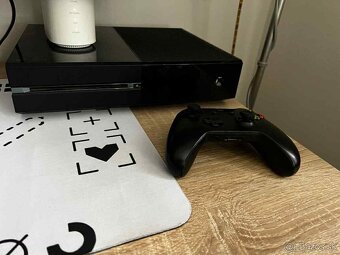 Xbox One 500GB+Hry