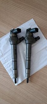 Vstrekovače – trysky 03L130277J (2 ks) ŠKODA, VW