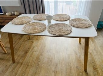 Rozkladaci jedalensky stol