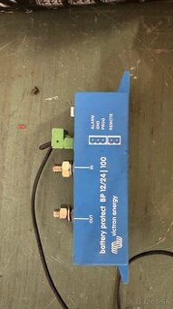 Odpojovač batérie Victron Energy BP-100 100A