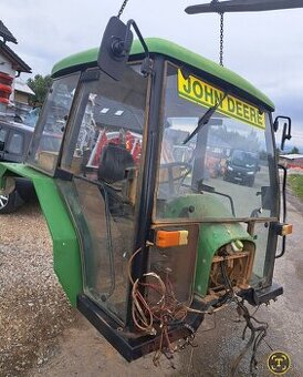 PREDAM KOMPLETNU KABINU NA TRAKTOR ZETOR-JOHN DEERE