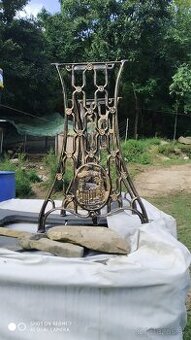 singer stojan na šijacie stroje -viedeň