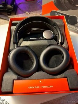 SteelSeries Arctis Nova Pro Wireless