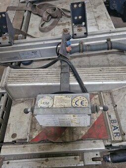 Skládací hydraulické čelo na nákladní vozidla - Brno