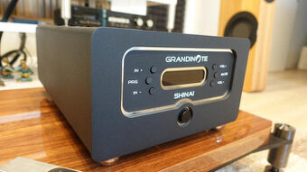 Grandinote Shinai Integrovaný zosilňovač