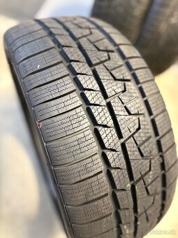 R19 225/40 Aplus Zimna