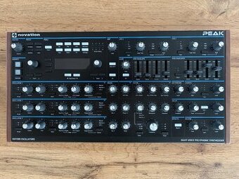 Novation PEAK Polyphonic Syntetizátor s krytom