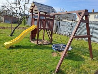 Zahradne pieskovisko,domcek