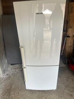 chladnicka s mraznickou