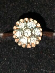 Zlaty damsky prsten Diamanty Punc 0,585 Rozmer 51