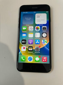 Krásny Iphone SE 2020 64GB Black