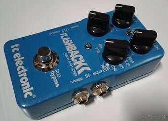 TC Electronic FlashBack delay + looper pedál