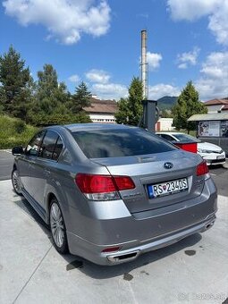 Subaru Legacy 2.0d 4x4 110kw top